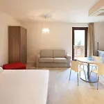 Hotell Hotel Lenno 4*