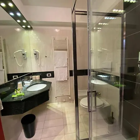 Hotel Lenno Ξενοδοχείο Lenno