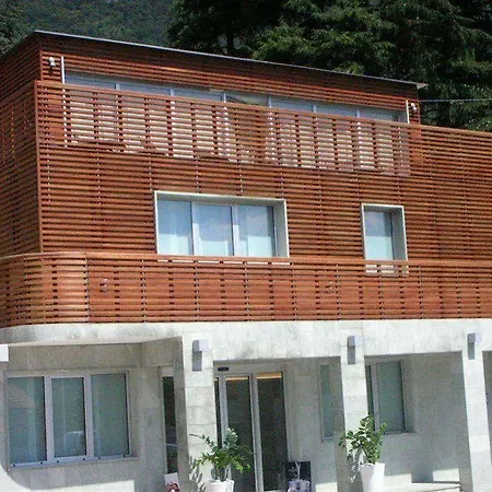 Ξενοδοχείο Hotel Lenno 4*