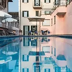 Ξενοδοχείο Hotel Lenno 4*