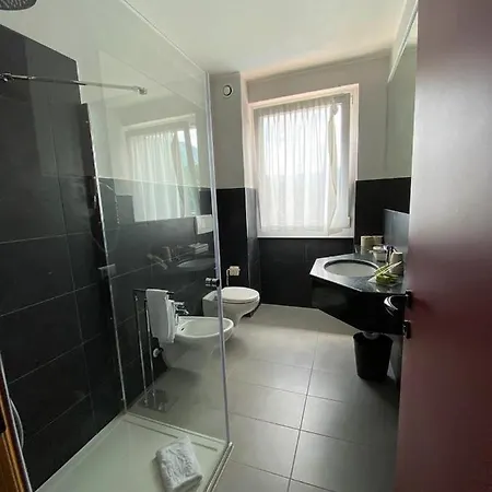 Hotel Lenno 4*