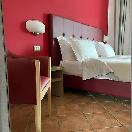 Hotel Lenno 호텔 레노