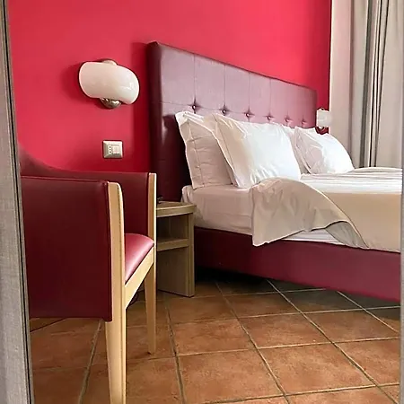 Hotel Lenno 호텔 레노