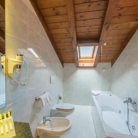 Hotel Lenno 4* Lenno