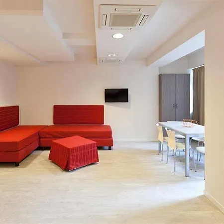 Hotell Hotel Lenno 4*