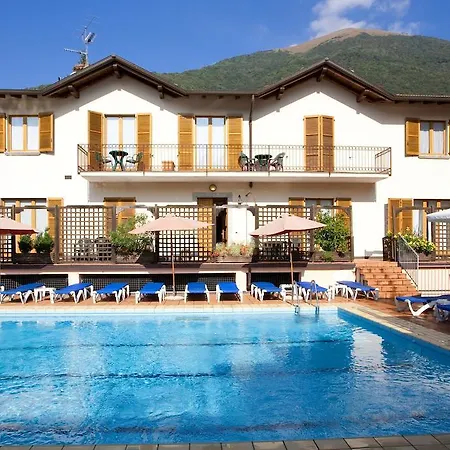 Hotel Lenno 호텔 레노