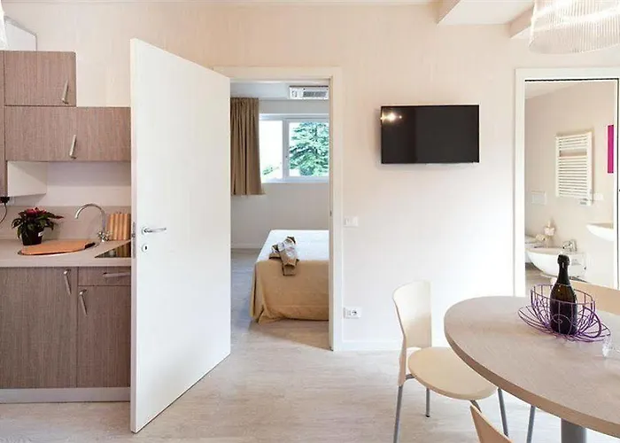 מלון Hotel Lenno