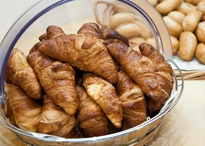 Hotel Lenno מלון